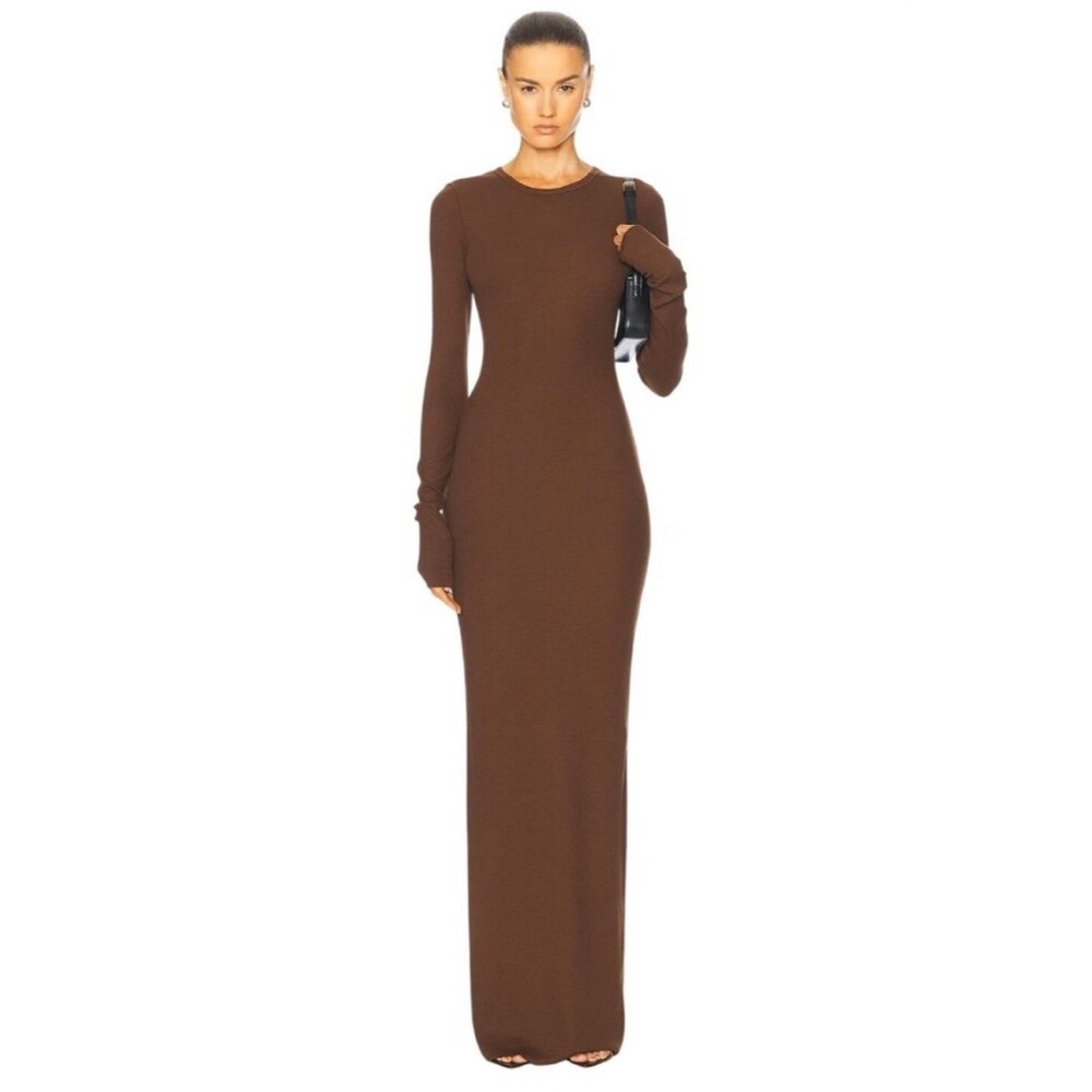 Eterne Ribbed maxi dress
